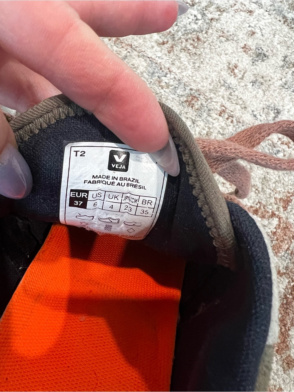 Veja Women’s Venturi Intermix Exclusive Sneakers size 37 - Picture 5 of 9